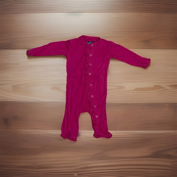 Kickee Pants Other - Kickee Pants Baby Girls 0-3 Months Button Up Sleeper Ohh La La Ruffle Romper